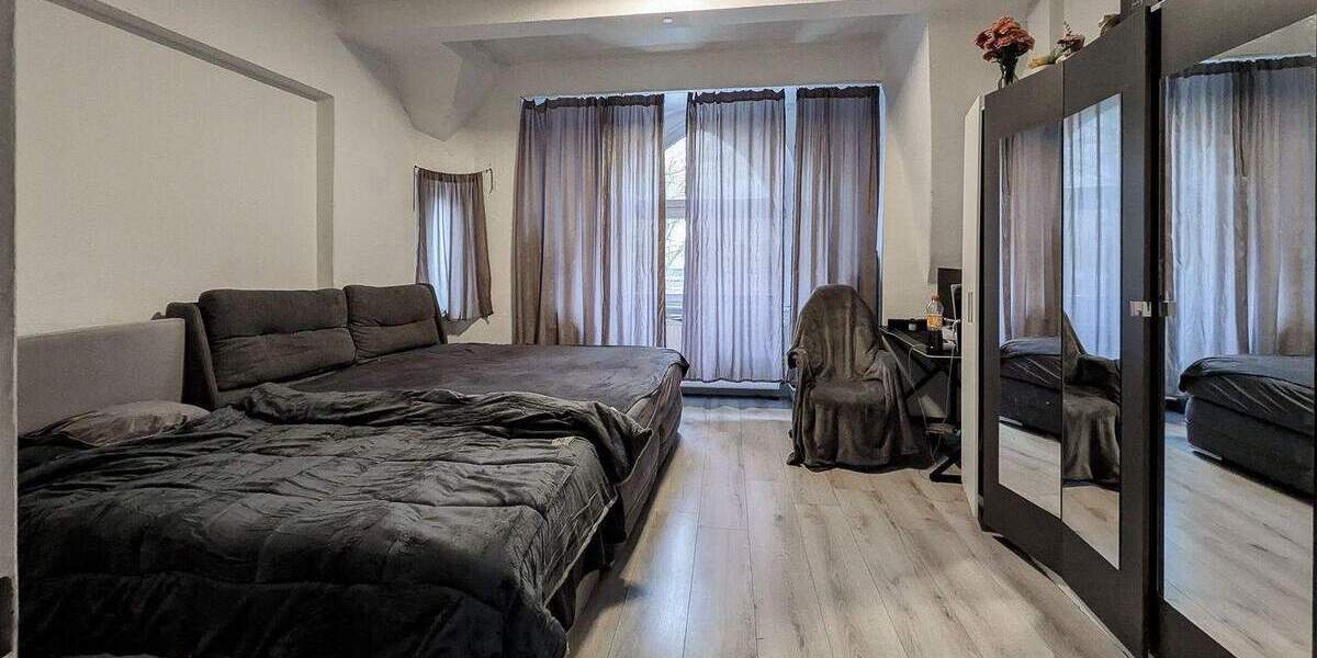 4 Einheiten - 3 Garagen - 1000 m² Grundstück 1 zimmer