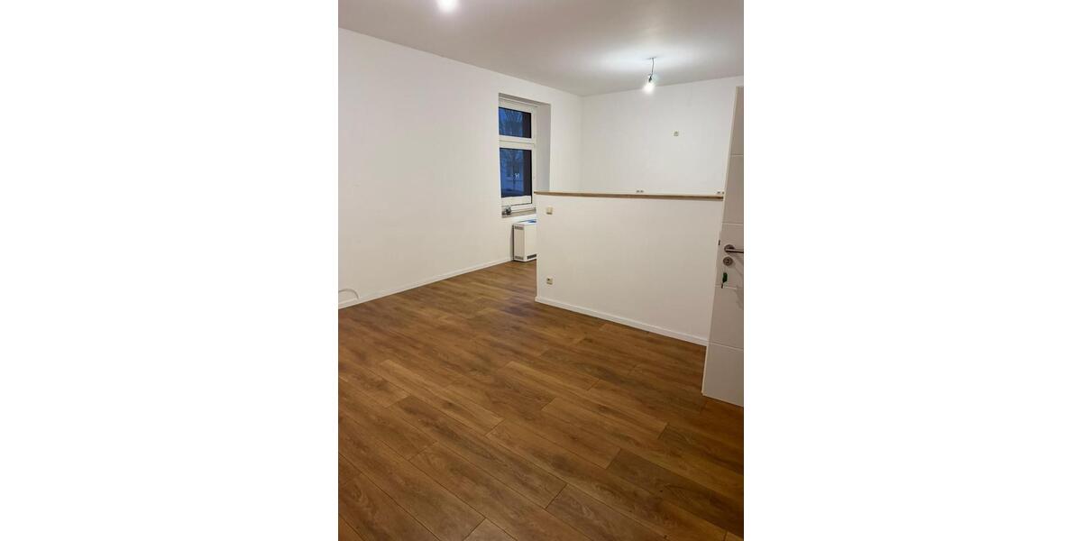 Erdgeschoßwohnung Essen Stadtbezirk III - 2 Zimmer, 64 m&sup2;, 490&euro; | Angebot:26409272