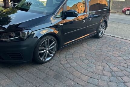 VW Caddy 126.000 km 16.800 € Oberhausen 46149