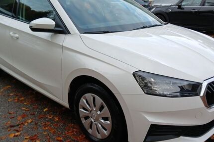 Skoda Fabia 245.000 km 7.950 &euro; Ratingen 40882