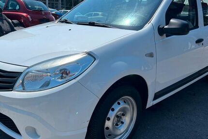 Dacia Sandero 301.075 km 1.000 &euro; Wuppertal 42279