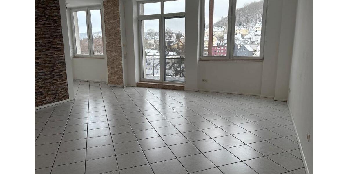 Eigentumswohnung 105 m² ~ 4 Zimmer mit Süd Balkon 4 zimmer