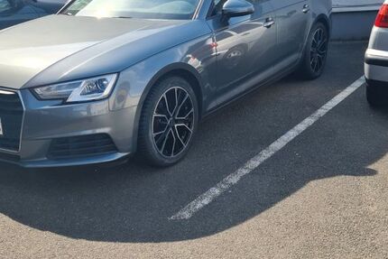 Audi A4 214.000 km 14.200 &euro; Duisburg 47229