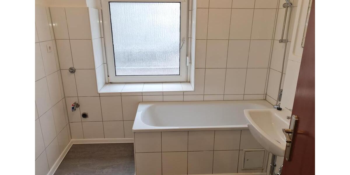 Renovierte 2-Zimmer-Wohnung im Erdgeschoss zu vermieten! 2 zimmer