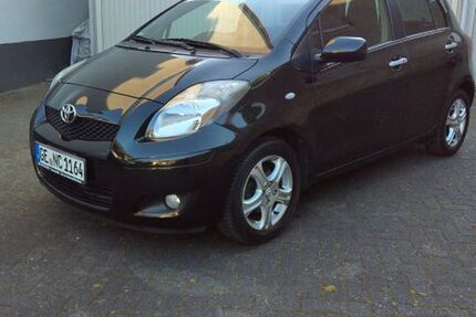 Toyota Yaris 81.400 km 7.200 &euro; Gelsenkirchen 45886