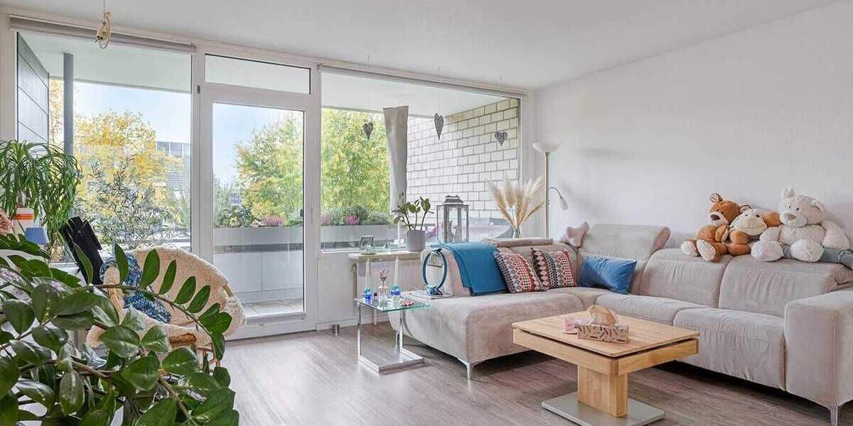 Lichtdurchflutete 4-Zimmer-Wohnung mit Loggia und TG-Stellplatz in Ratingen-Mitte 4 zimmer