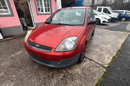 Ford Fiesta 81.000 km 2.200 &euro; Wuppertal 42329