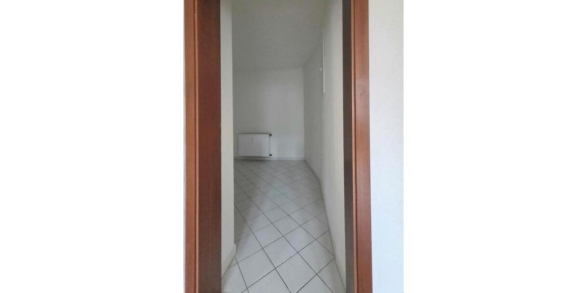 Urbane Dachgeschoss-Romantik! Helles Single-Refugium in Essen-Kray: 2,5 ZW, renoviert-bezugsfertig 2 zimmer