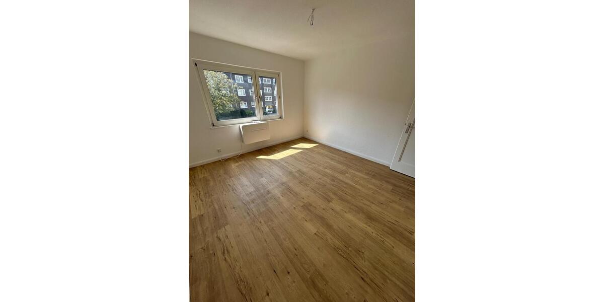 Etagenwohnung Wuppertal Sedansberg - 2 Zimmer, 61 m&sup2;, 608&euro; | Angebot:25539406