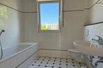 3,5Zimmerwohnung, Balkon, EBK und Garage! Provisionsfrei!!
