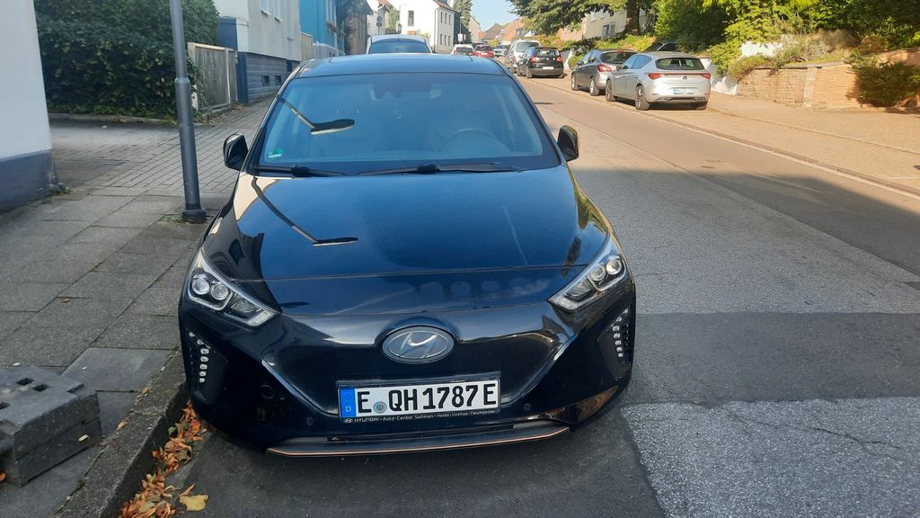 Hyundai IONIQ 107.000 km 12.000 &euro; Essen 45359
