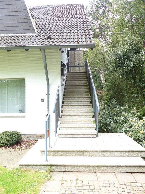 Etagenwohnung mit großer Südterrasse in gepflegten Zweiparteienhaus in Marl!