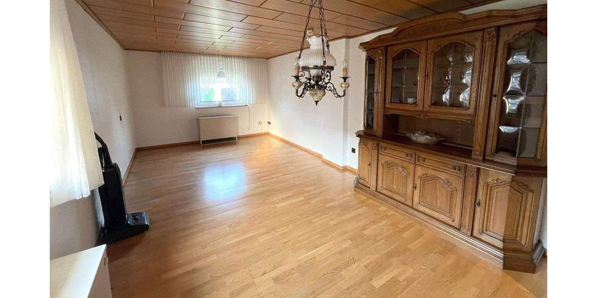 Mehrfamilienhaus, Wohnhaus Bottrop Eigen - 7 Zimmer, 94 m&sup2;, 195.000&euro; | Angebot:24834614