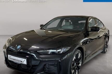 BMW i4 3.992 km 62.399 &euro; Dortmund 44263