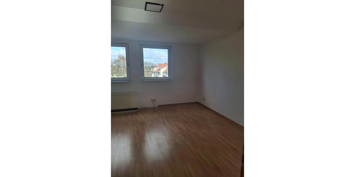 Dachgeschoßwohnung Essen Stadtbezirk VII - 3 Zimmer, 80 m&sup2;, 650&euro; | Angebot:25612945