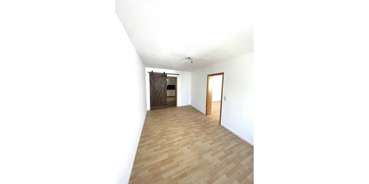 Etagenwohnung Schwelm - 4 Zimmer, 90 m&sup2;, 900&euro; | Angebot:26377360