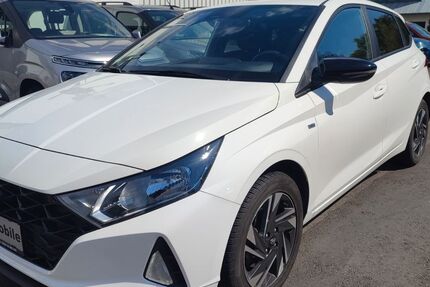 Hyundai i20 21.500 km 17.999 &euro; Gelsenkirchen 45892