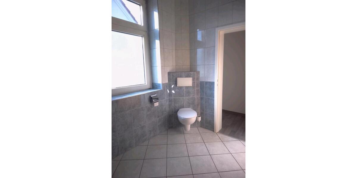 Dachgeschoßwohnung Gelsenkirchen Resse - 3.5 Zimmer, 67 m&sup2;, 690&euro; | Angebot:26347723