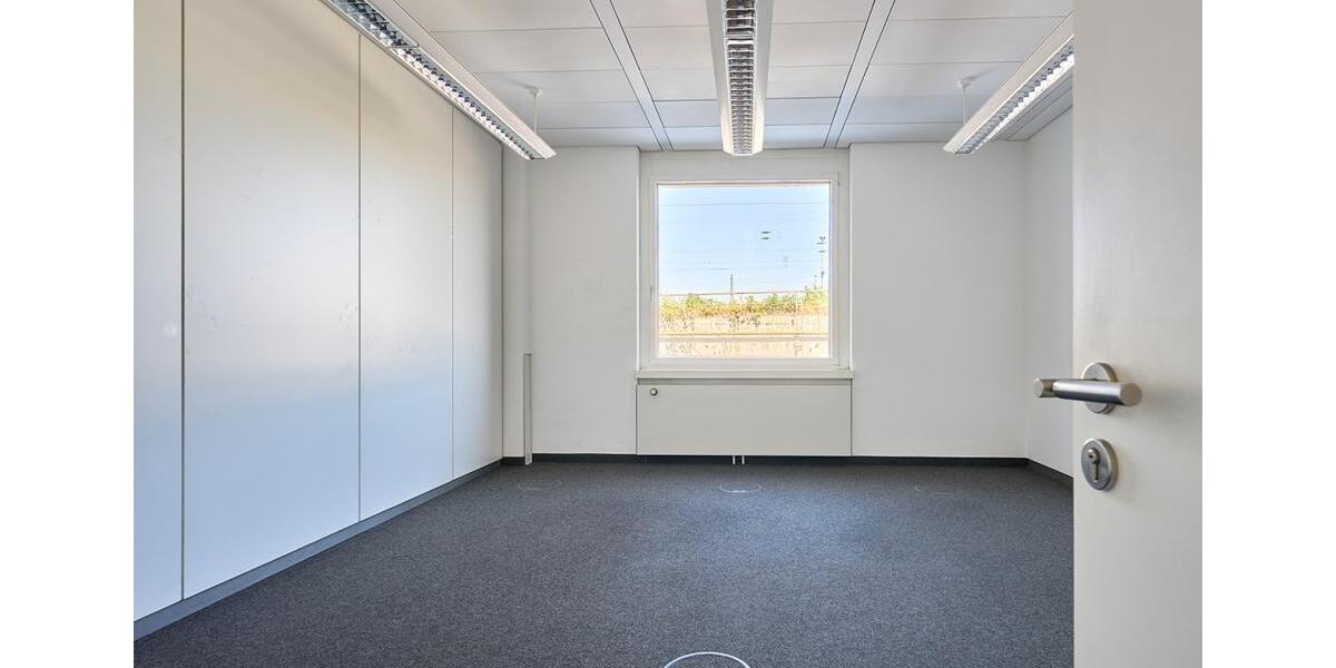 Flexible & günstige Büros ab 2 EURm² – PROVISIONFREI!* zimmer