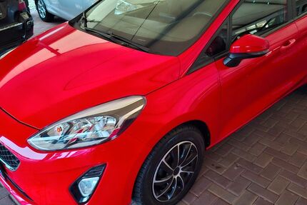 Ford Fiesta 71.520 km 9.850 &euro; Wülfrath 42489