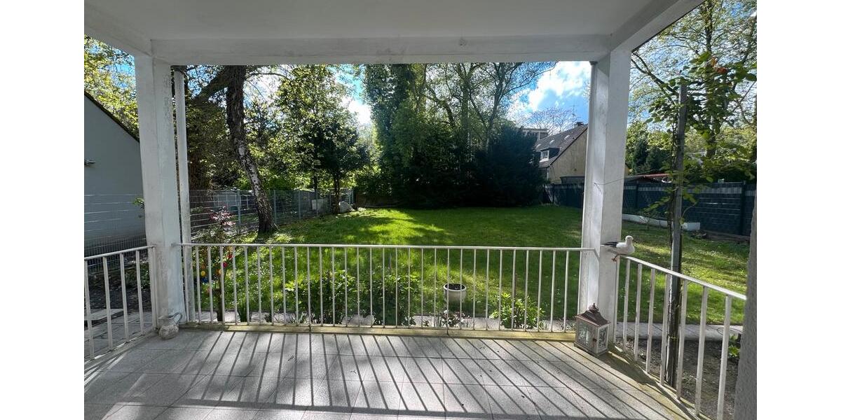 Freistehendes Haus, Tolle Nachbarschaft, großes Grundstück 13 zimmer