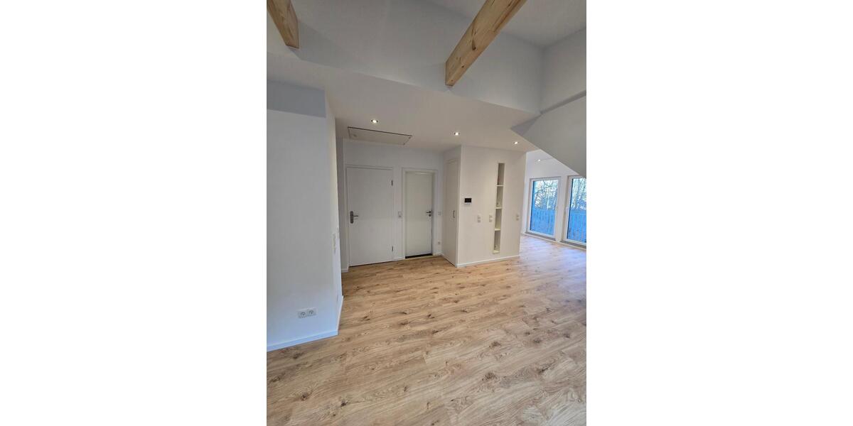 Dachgeschoßwohnung Wuppertal Eckbusch - 2 Zimmer, 60 m&sup2;, 620&euro; | Angebot:25407465