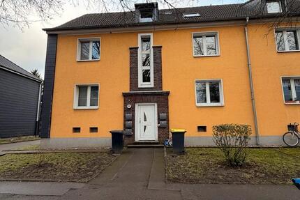 Helle Dachgeschoss Wohnung 3 zimmer