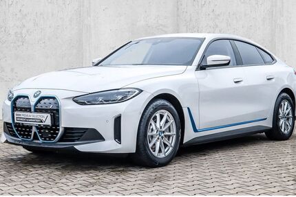 BMW i4 43.800 km 34.870 &euro; Velbert 42553