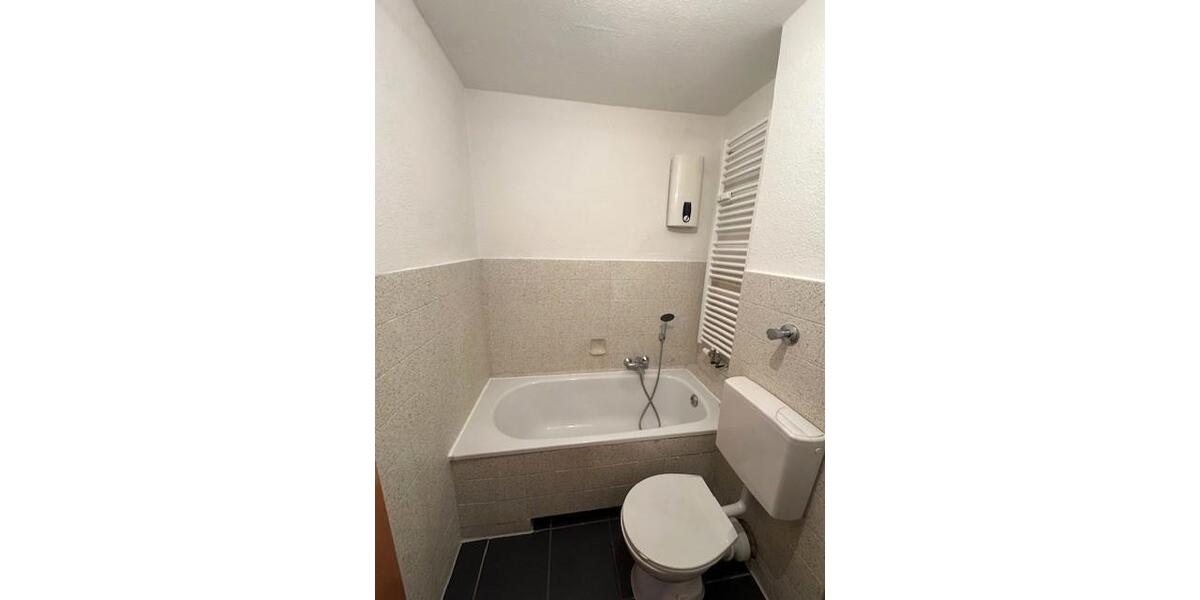 Erdgeschoßwohnung Oberhausen Rothebusch - 3 Zimmer, 71 m&sup2;, 549&euro; | Angebot:25584451