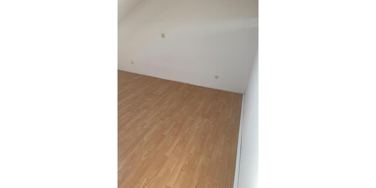 Dachgeschoßwohnung Marl Alt-Marl - 4 Zimmer, 98 m&sup2;, 1.260&euro; | Angebot:26355302