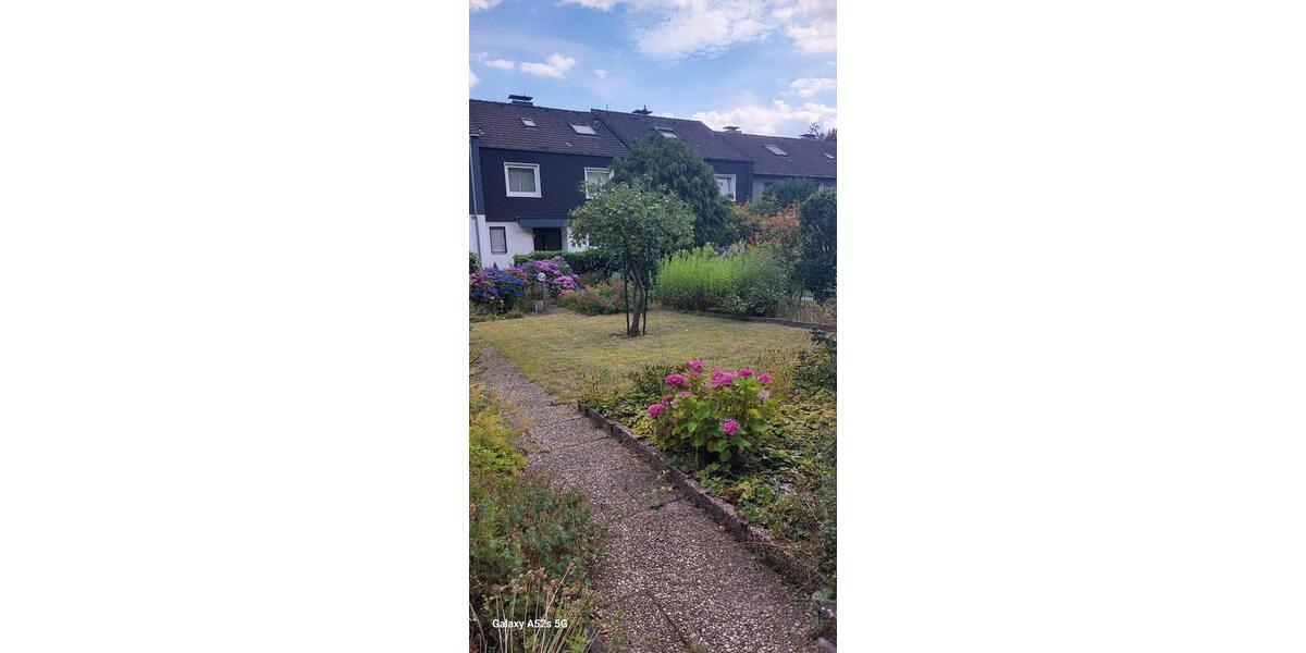 Schönes Häuschen, schöner Garten, gerne auf einen Käufer warten! 7 zimmer