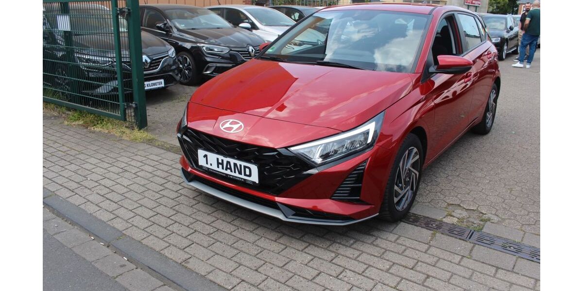Hyundai i20 16.000 km 18.445 &euro; Duisburg 47139