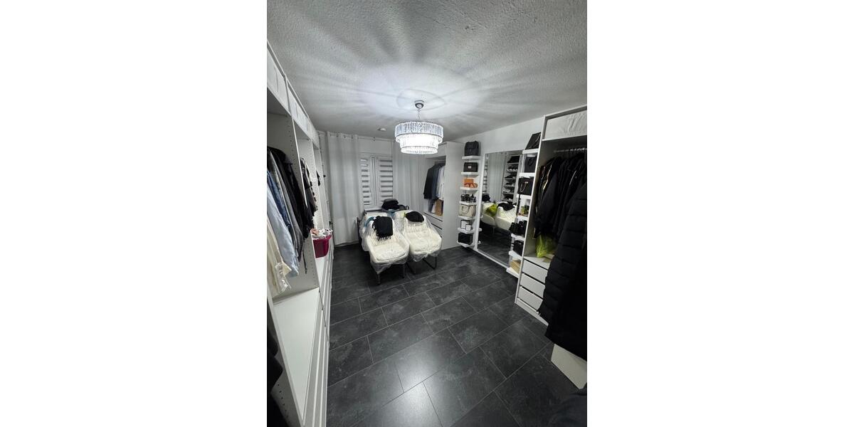 3 Zimmer Wohnung 1.OG 3 zimmer