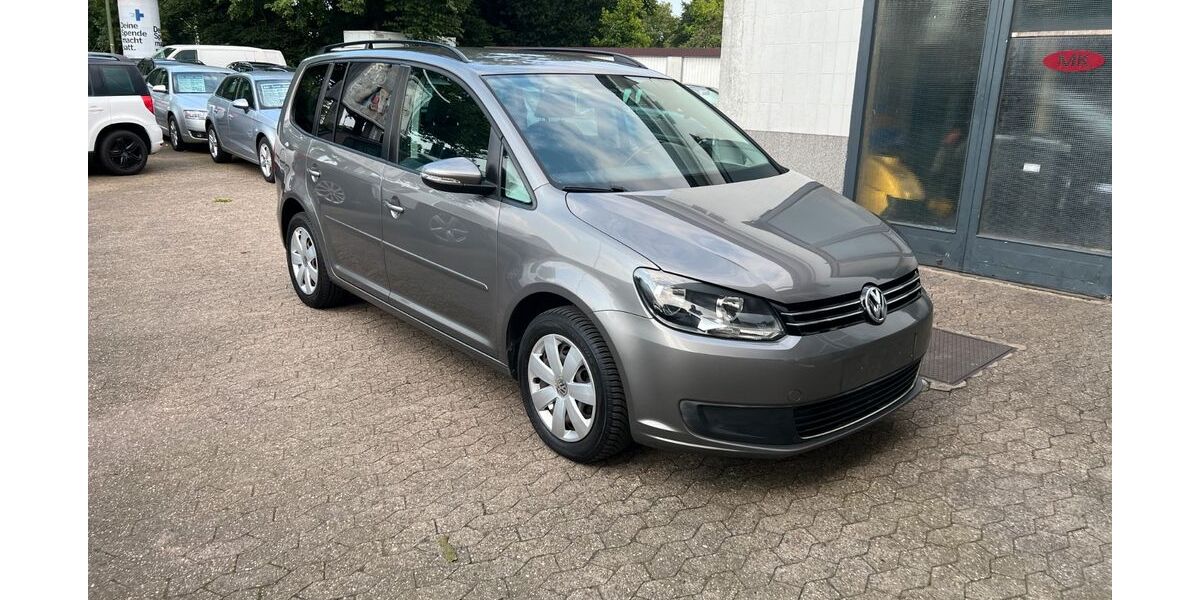 VW Touran 196.000 km 6.480 &euro; Essen 45141