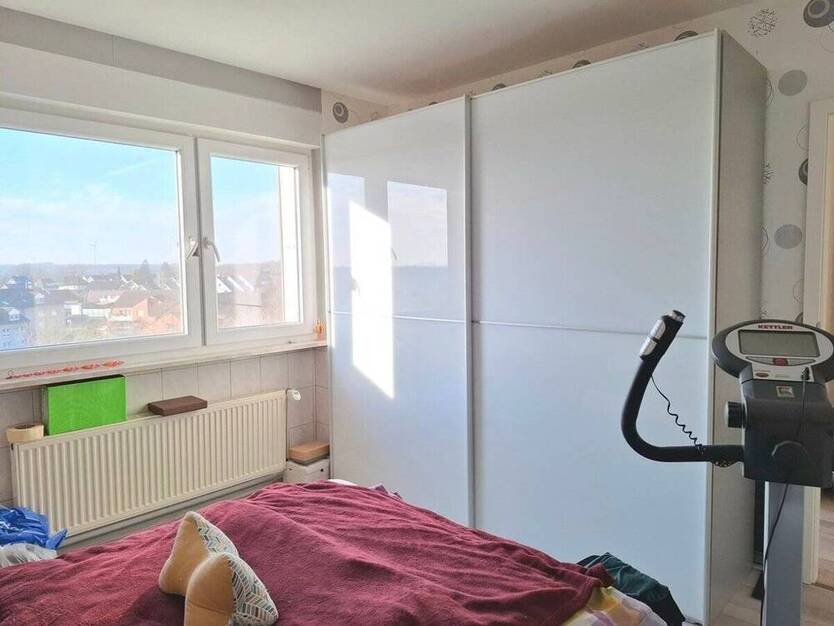 Über den Dächern von Marl-Sinsen! Vermietete Wohnung mit 2 Balkonen und Weitblick als Kapitalanlage!
