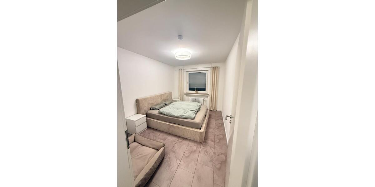 2.5 Zimmer Erdgeschoss mit Balkon Neu Saniert und Renoviert 2.5 zimmer