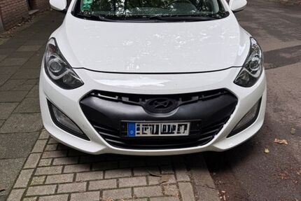 Hyundai i30 192.000 km 4.800 &euro; Duisburg 47166