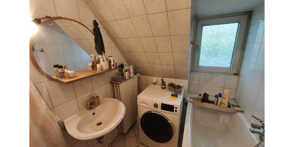 Dachgeschoßwohnung Gelsenkirchen Gelsenkirchen-Nord - 2.5 Zimmer, 50 m&sup2;, 289&euro; | Angebot:26516423