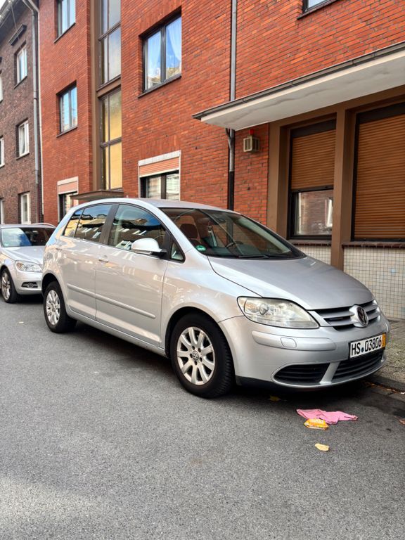VW Golf Plus 286.189 km 3.890 € oberhausen 46117