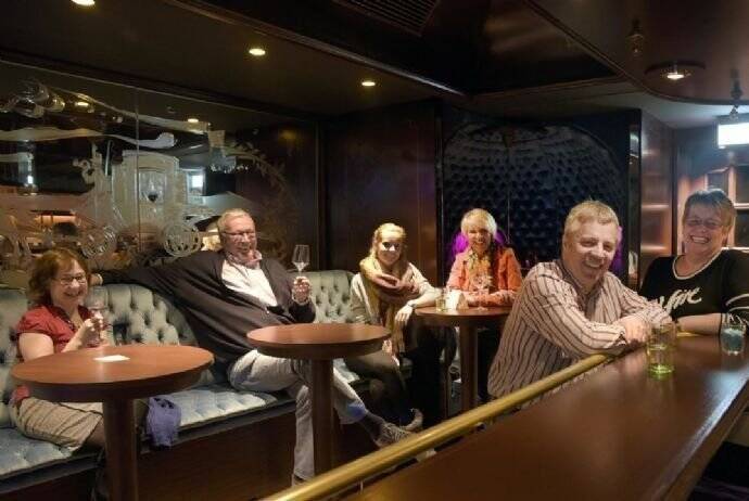 RESERVIERT - Restaurant + Bar + Appartement am besten Platz in Velbert zimmer