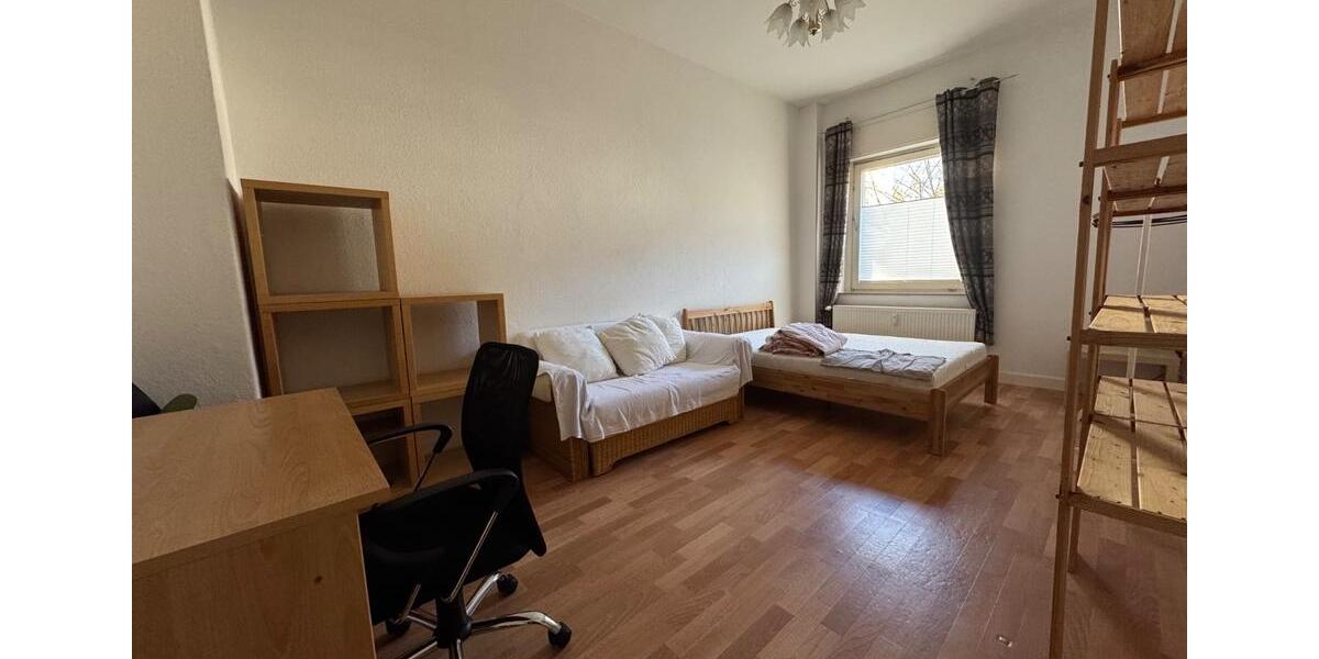 Erdgeschoßwohnung Essen Stadtbezirk II - 2 Zimmer, 650 m&sup2;, 570&euro; | Angebot:25297521