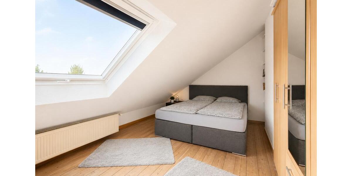Dachgeschoßwohnung Bochum Bochum-Südwest - 1.5 Zimmer, 65 m&sup2;, 555&euro; | Angebot:26420224