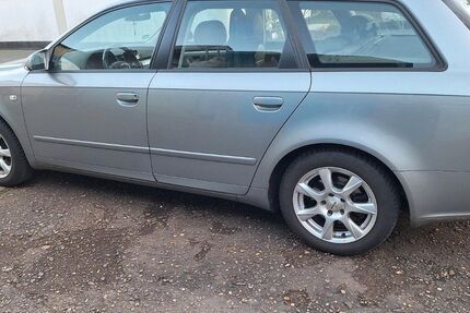 Audi A4 357.000 km 1.400 &euro; Mülheim an der Ruhr 45472