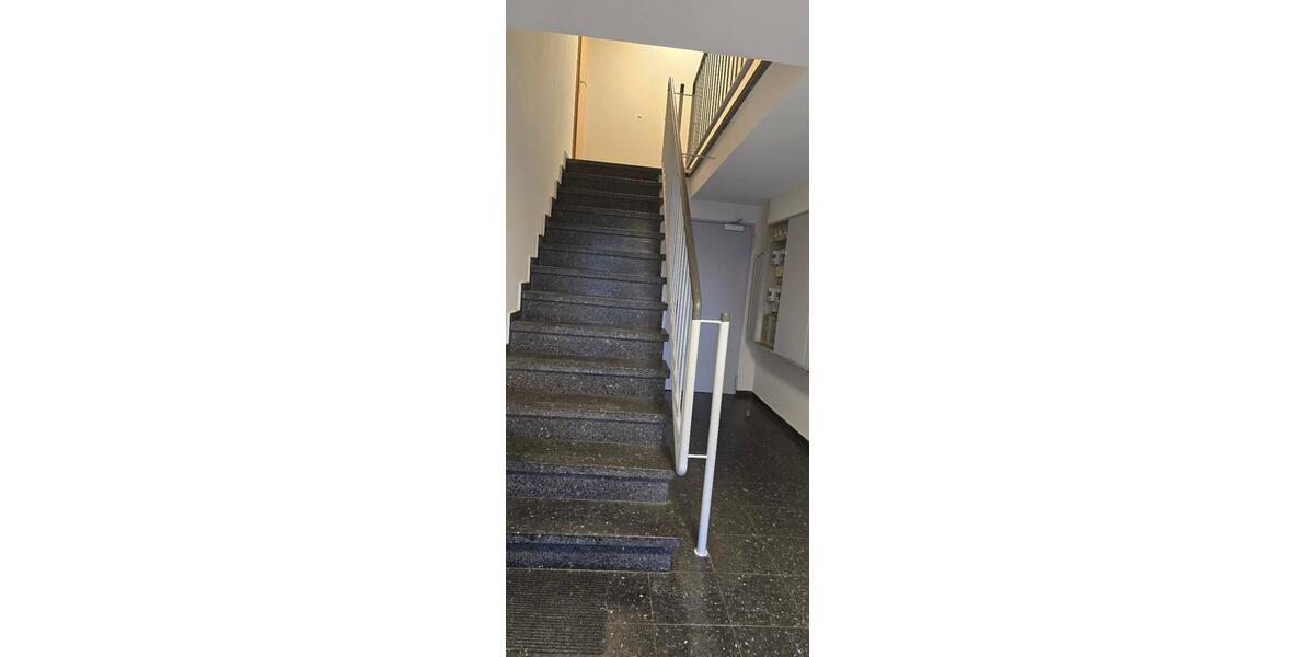 Etagenwohnung Wuppertal Gemarkung Langerfeld - 1 Zimmer, 27 m&sup2;, 330&euro; | Angebot:26130710