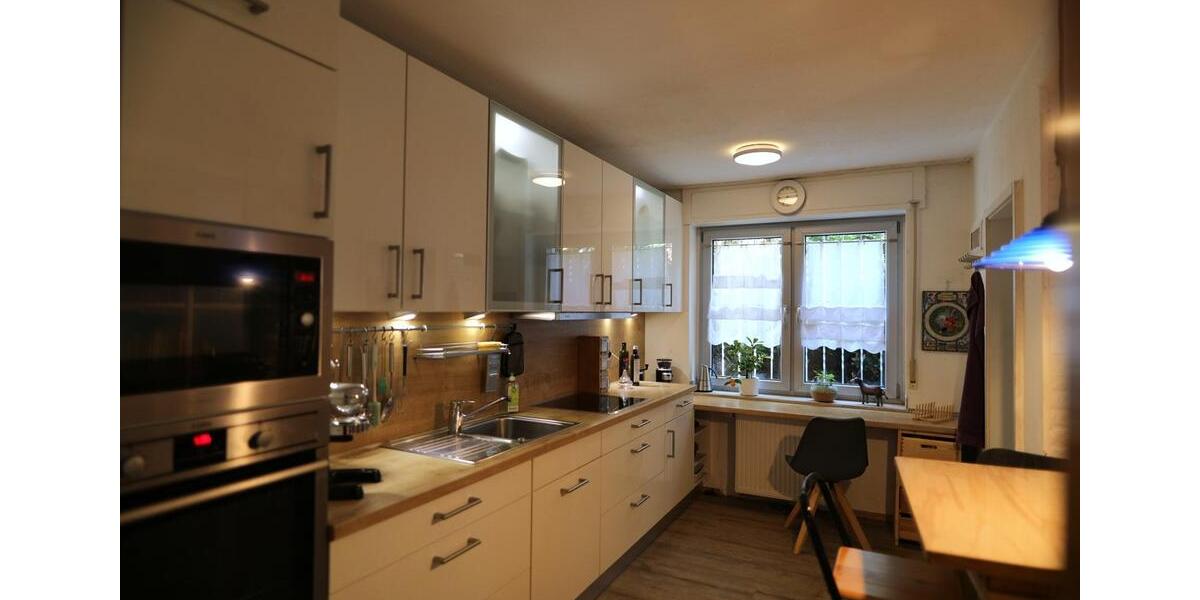 Haus zu verkaufen - 70er Jahre Bungalow am Haardrand 8 zimmer