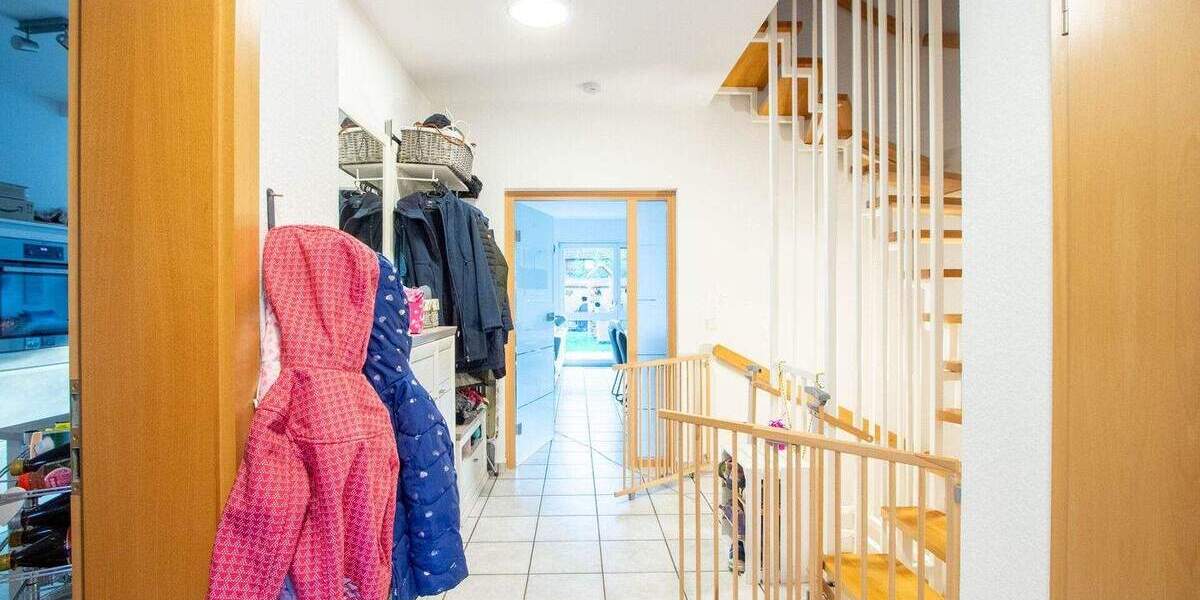 Reihenmittelhaus Bottrop Eigen - 4 Zimmer, 142 m&sup2;, 399.000&euro; | Angebot:25707079