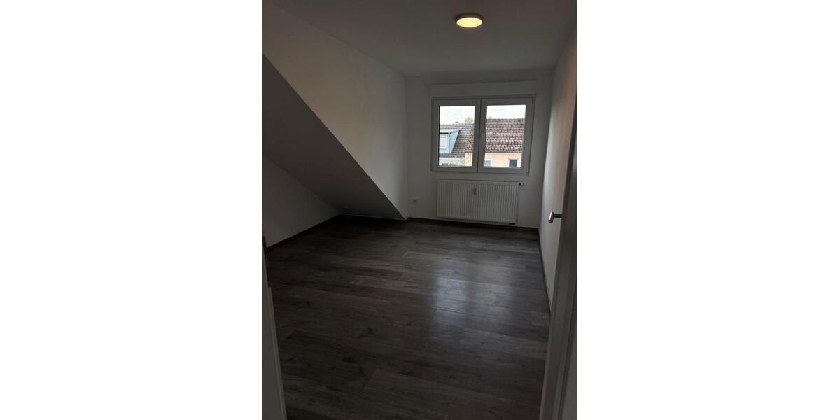 Dachgeschoßwohnung Dortmund Huckarde - 2 Zimmer, 43 m&sup2;, 600&euro; | Angebot:26145726