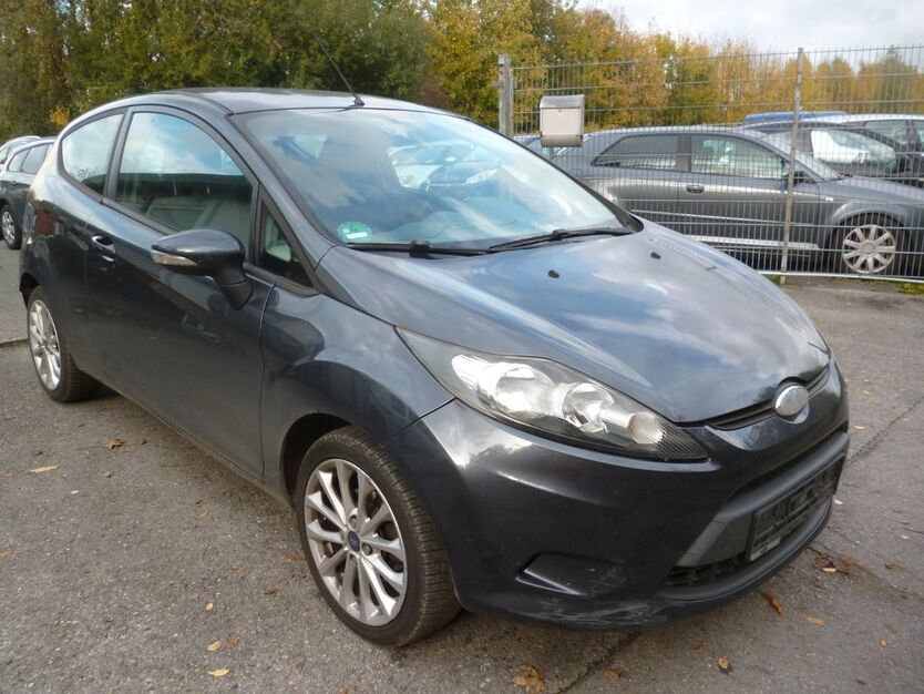 Ford Fiesta 190.000 km 2.450 € Bottrop 46238
