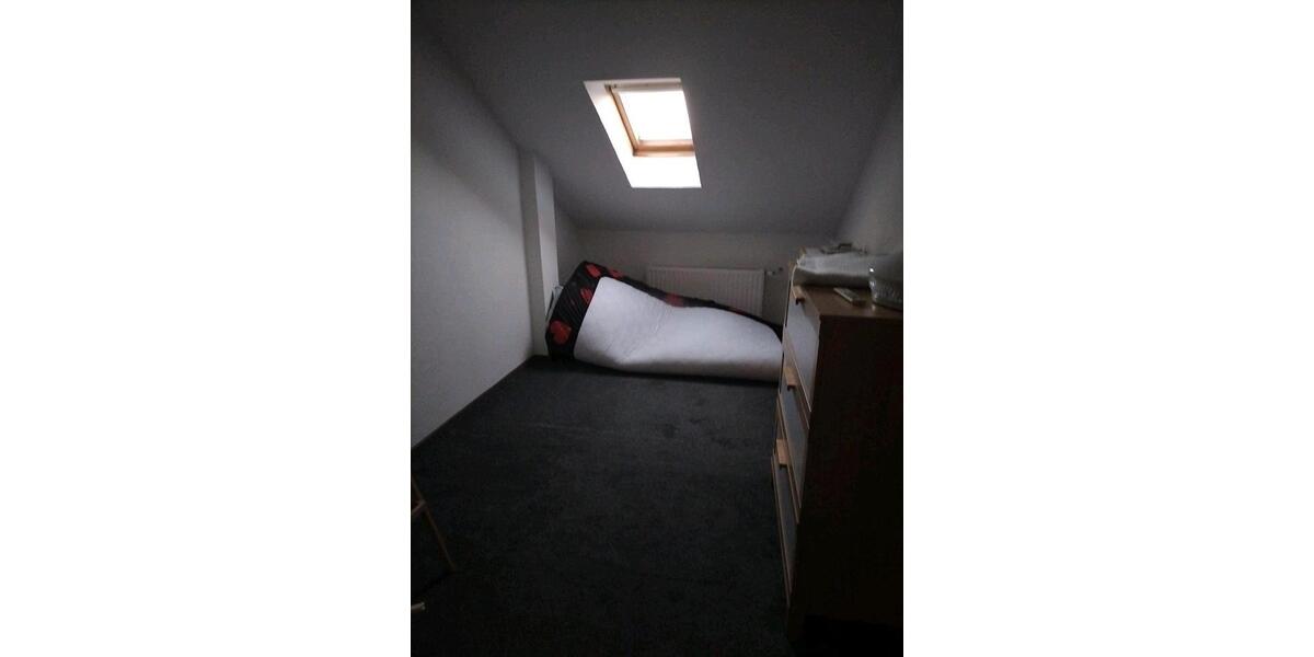 Dachgeschoßwohnung Oberhausen Rothebusch - 4 Zimmer, 87 m&sup2;, 675&euro; | Angebot:25363572