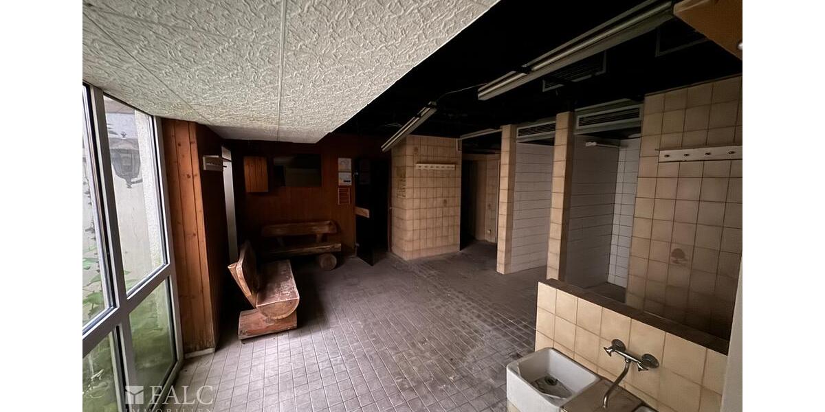 Gewerbeeinheit mit großem Potenzial – Ehemals als Bäder-Rehazentrum genutzt zimmer